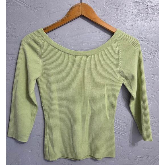 Takeout Light green 3/4 Sleeve Top Woman's Size Small - Picture 2 of 7